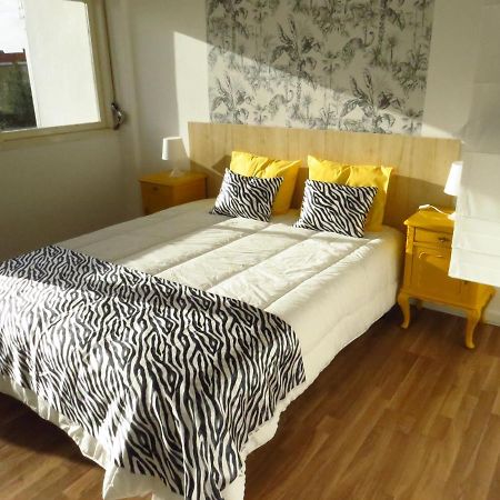 Savana House Peniche Hotell Exteriör bild