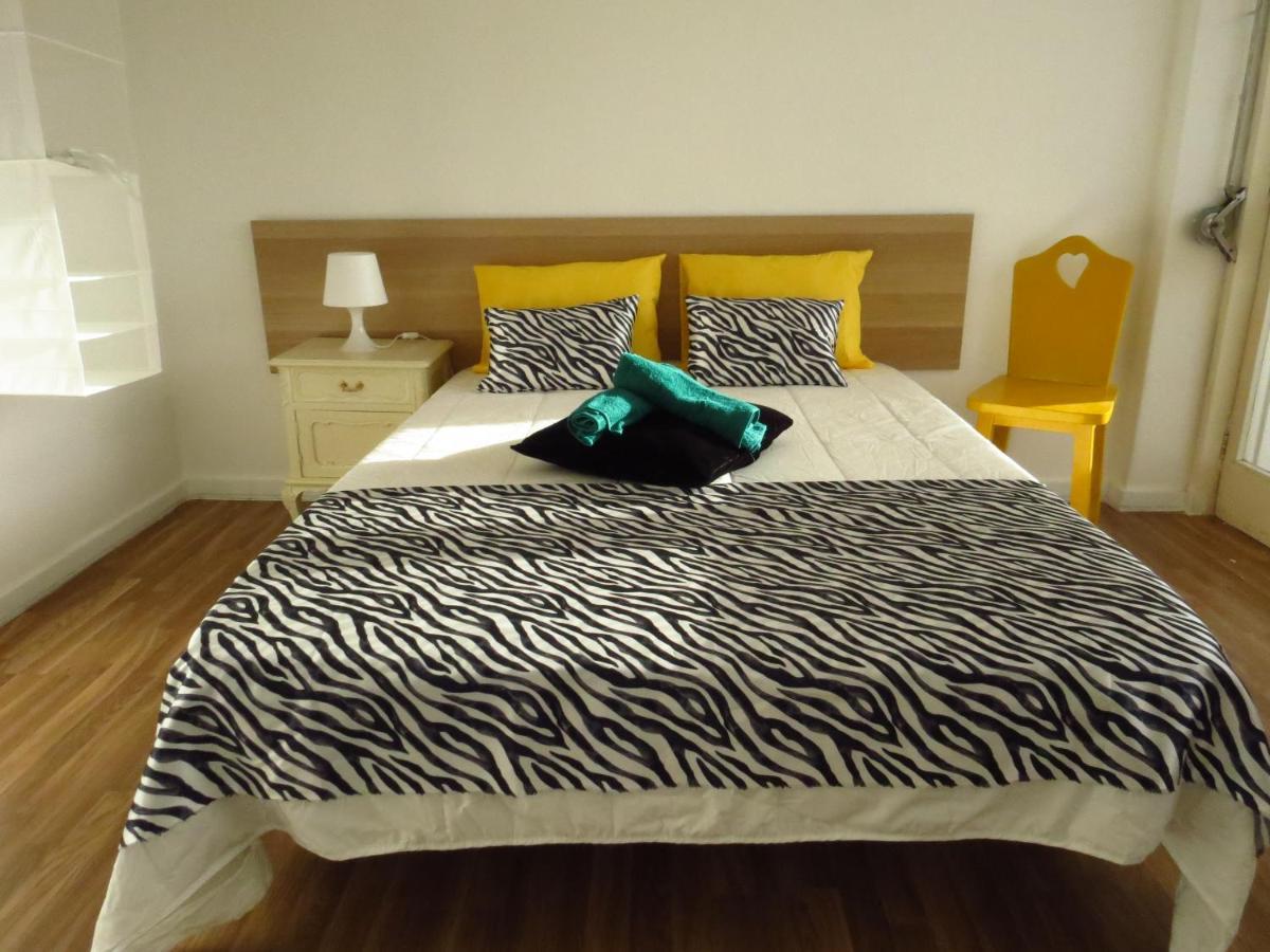 Savana House Peniche Hotell Exteriör bild