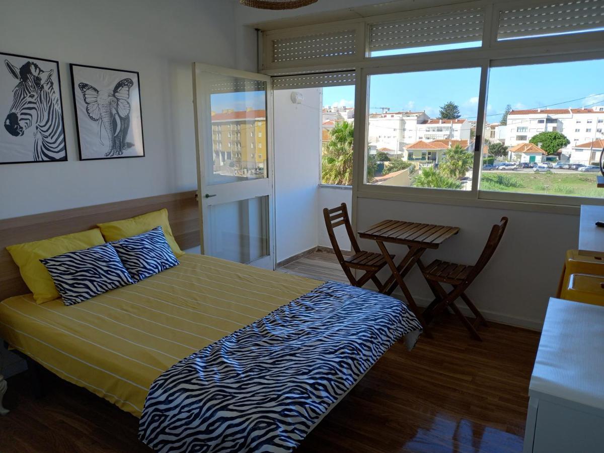 Savana House Peniche Hotell Exteriör bild