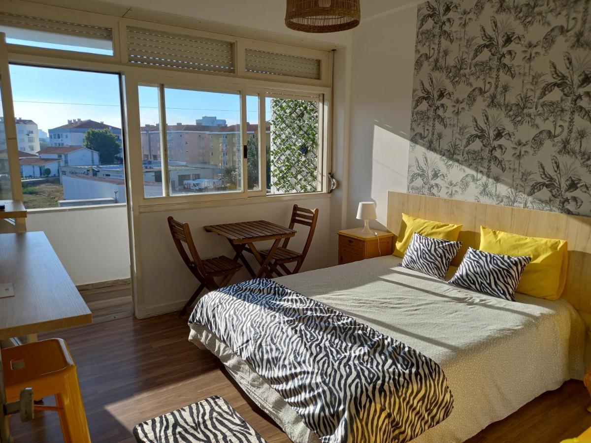 Savana House Peniche Hotell Exteriör bild